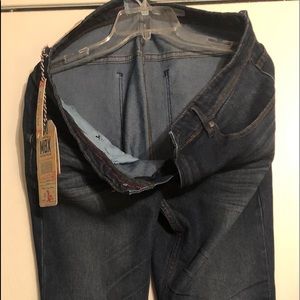 New 36x30 men’s stretch jeans